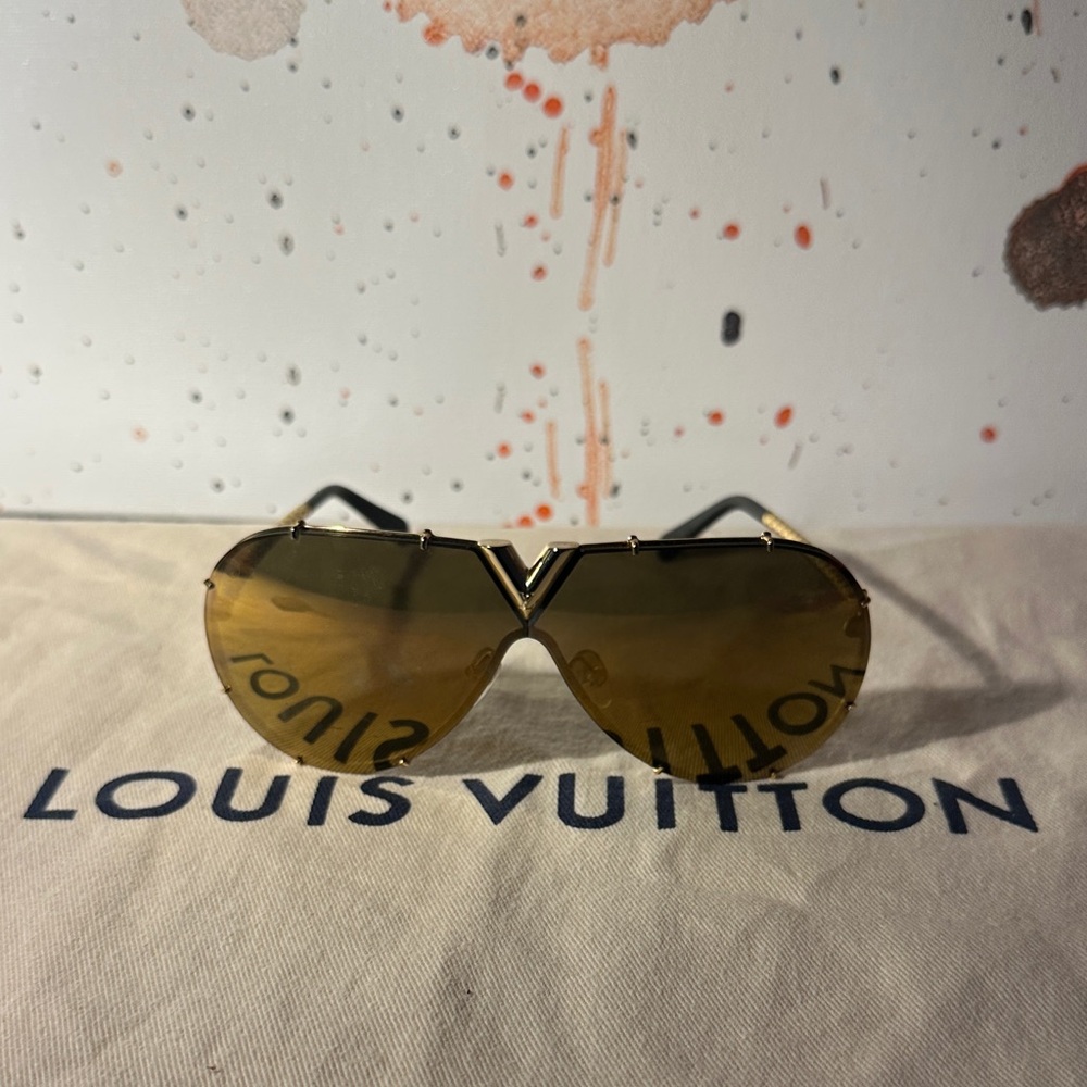 Louis Vuitton Brown Aviator Sunglasses